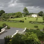 לינה וארוחת בוקר Chateau De