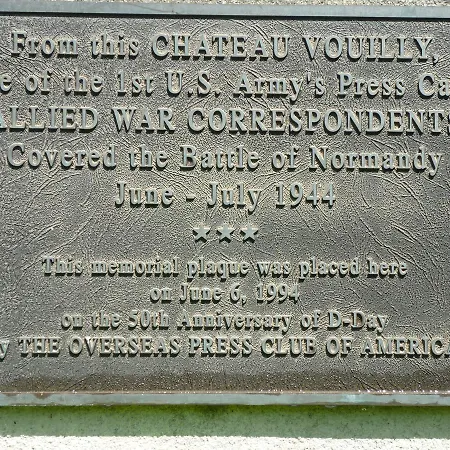 Chateau De Bed & Breakfast Vouilly