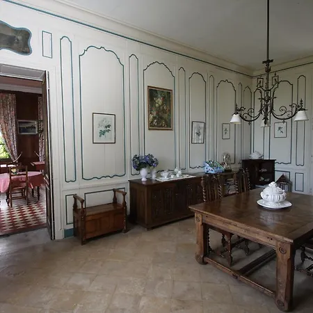 Chateau De Bed & Breakfast 3*