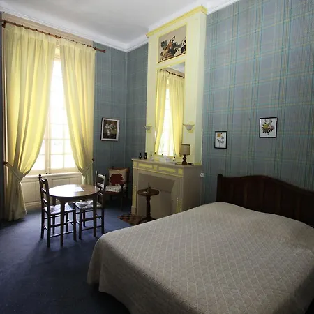 Chateau De Bed & Breakfast Vouilly