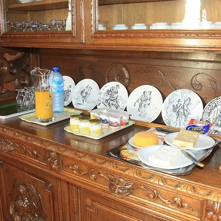 Chateau De Bed & Breakfast 3*