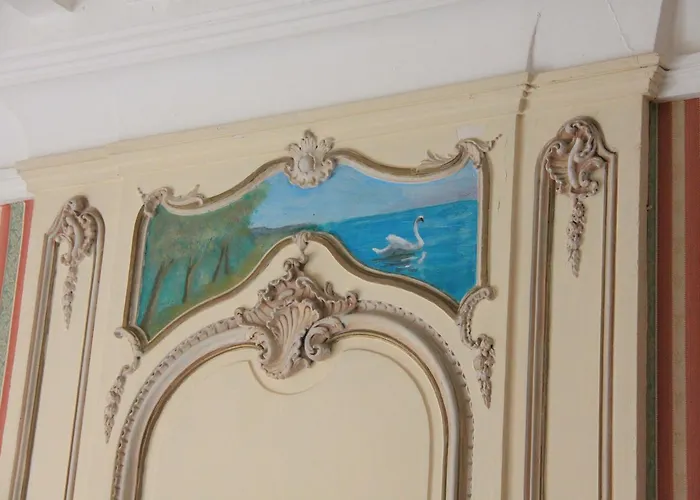 Chateau De Bed & Breakfast Vouilly