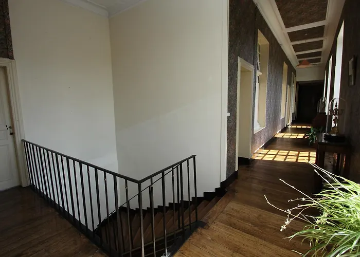 Chateau De Bed & Breakfast Vouilly