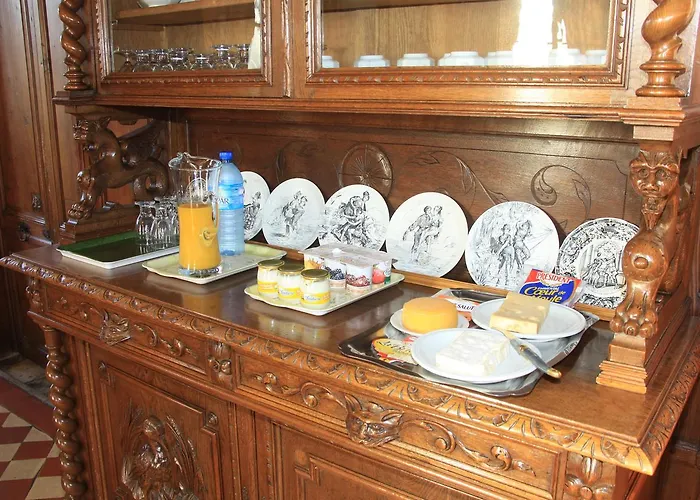 Chateau De Bed & Breakfast 3*